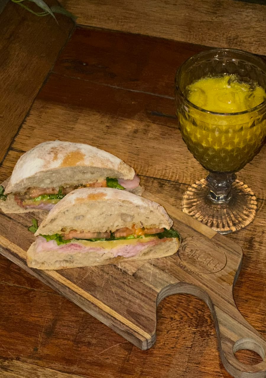 Combo 04: Leblon y Jugo de Naranja