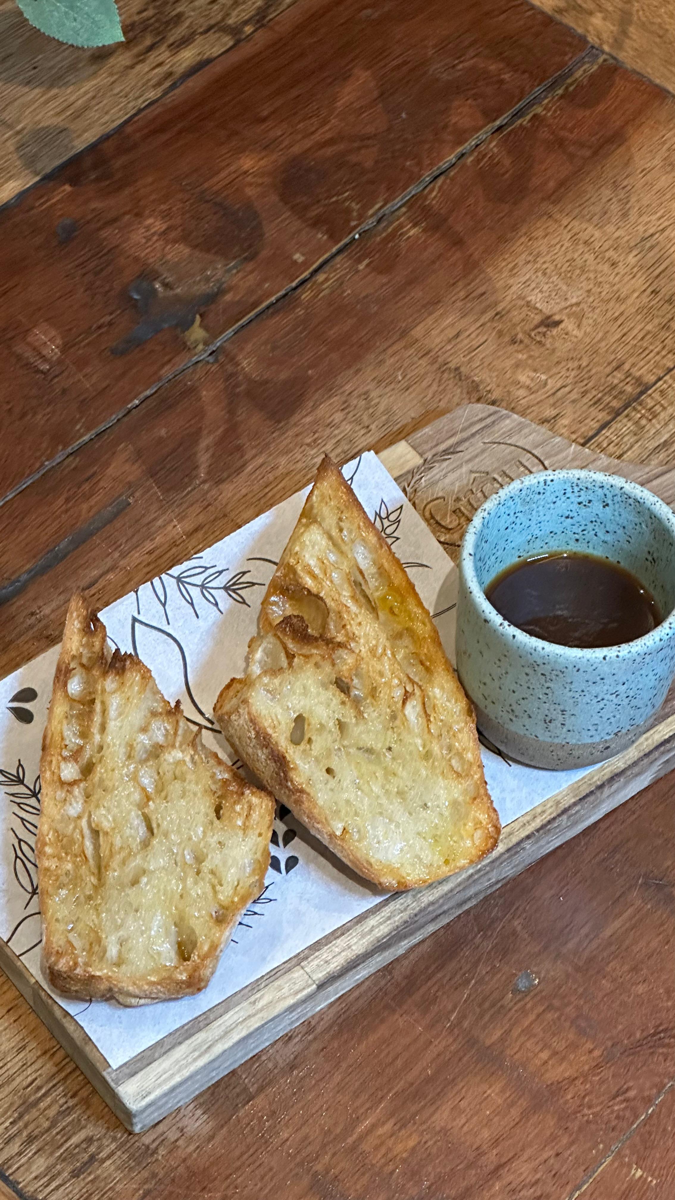 Combo 1: El Clásico Grâu (1/2 Ipanema + Espresso)