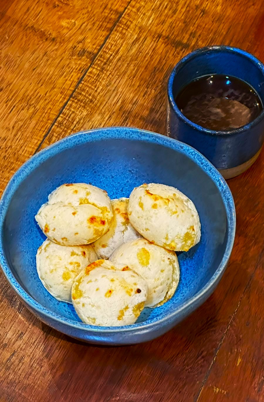 Combo 06: Pan de Queso Grâu y Espresso